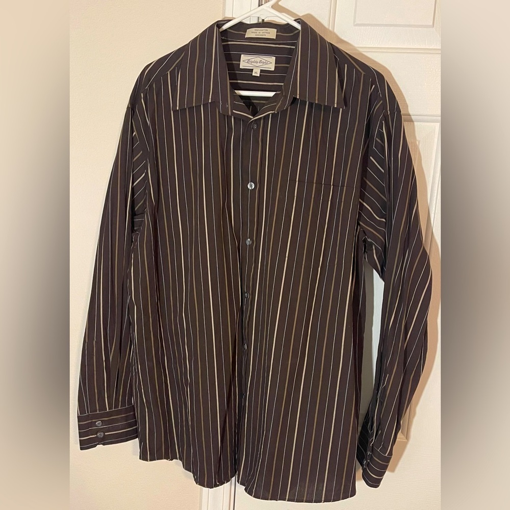 Eighty Eight Men’s XL Dress Shirt